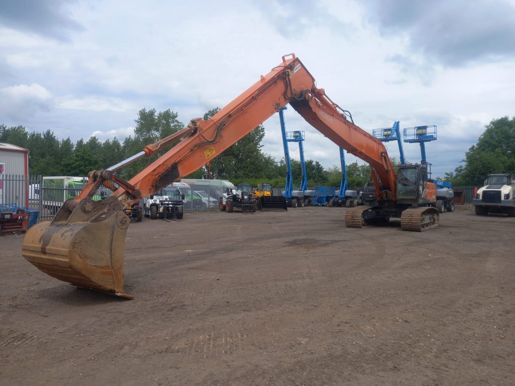 2019 Hitachi Zaxis ZX350LC-6 long reach boom.