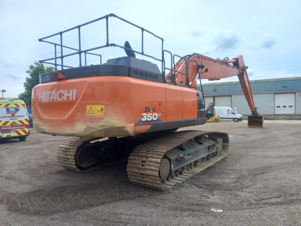 2019 Hitachi Zaxis ZX350LC-6 right side view.