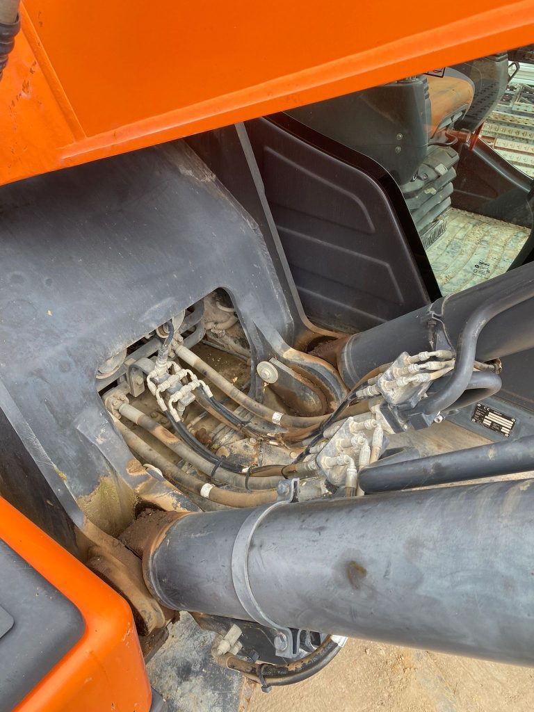 Doosan DX300LC-5 Heavy Line Excavator