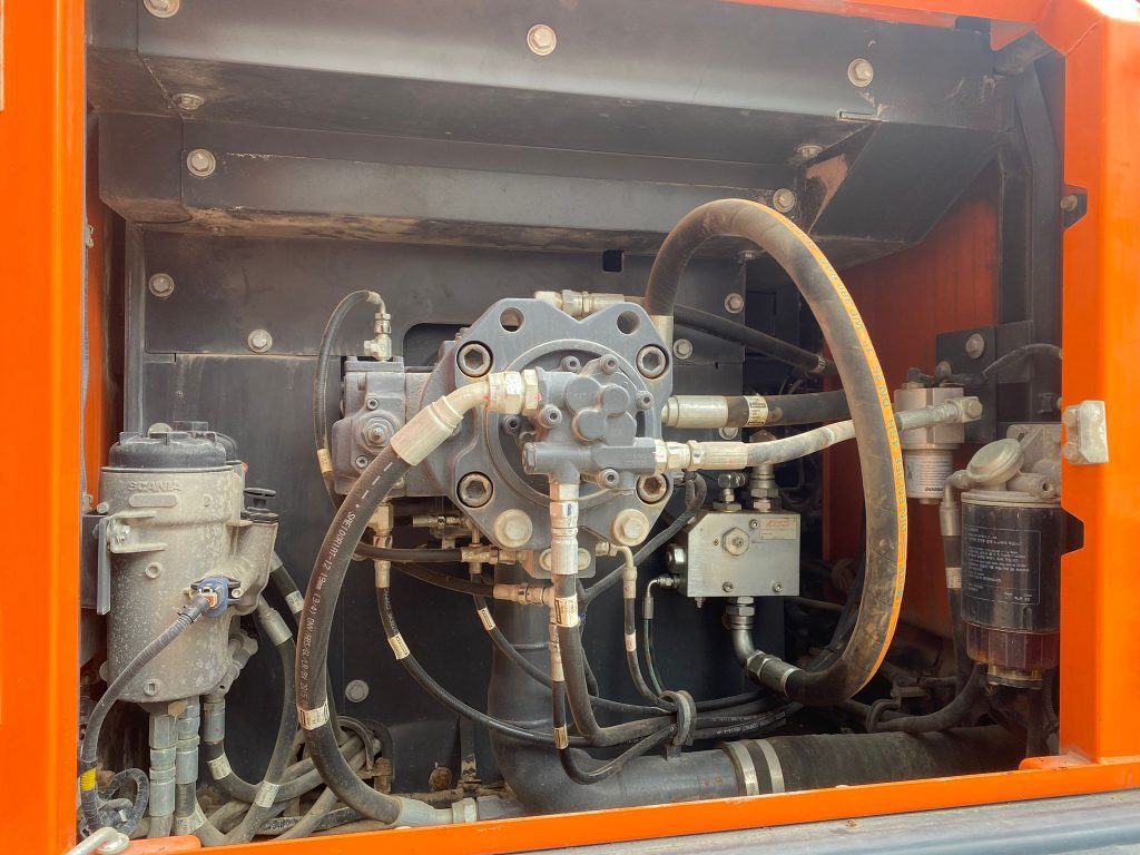 Doosan DX300LC-5 Heavy Line Excavator