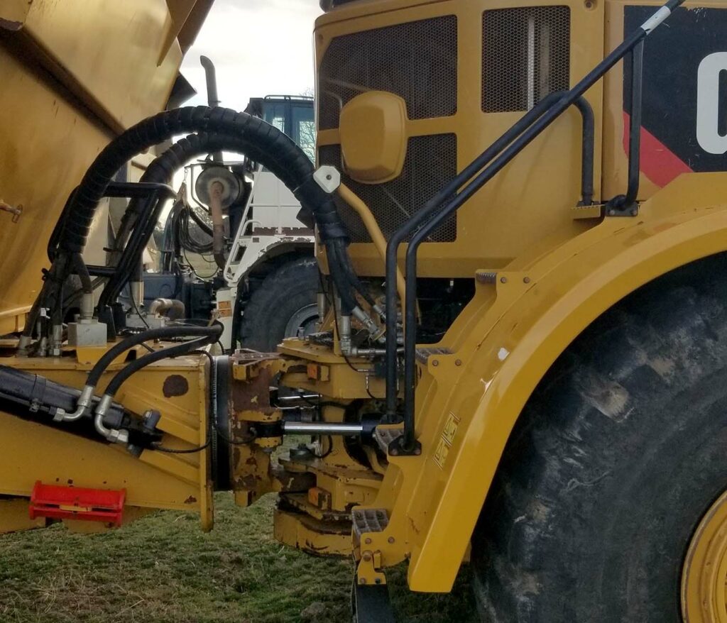 2016 CAT 745C Articulating Truck articulation view