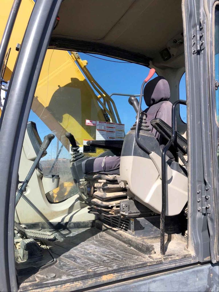 2016 Kobelco SK210LC-9 excavator cab view