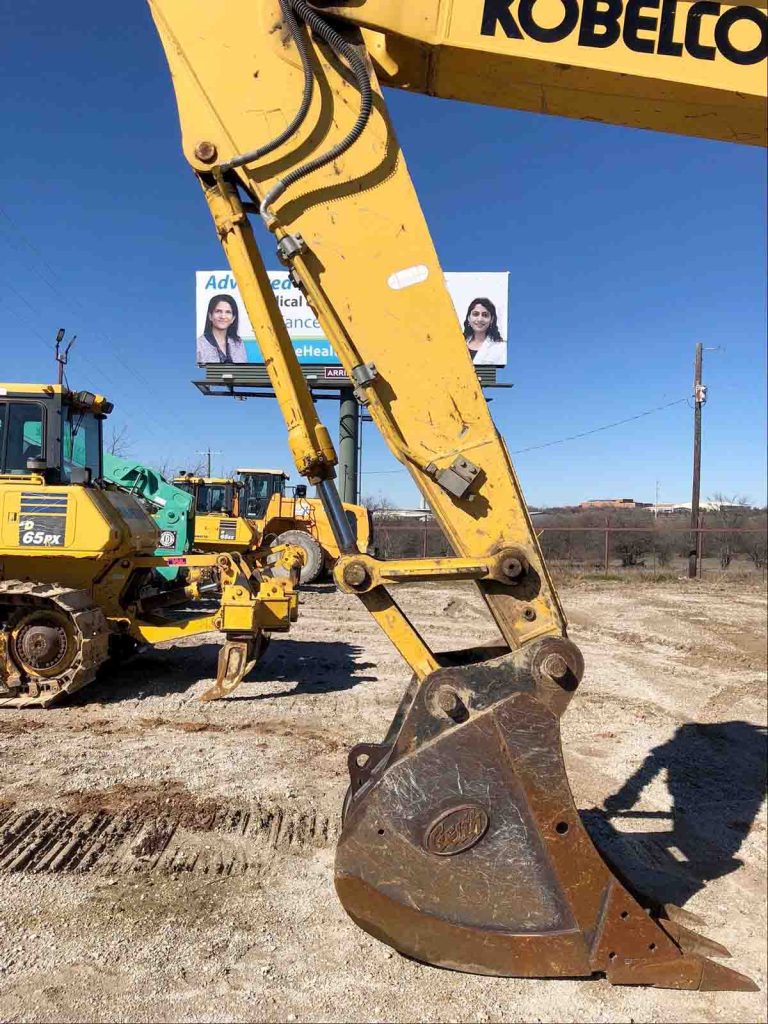 2016 Kobelco SK210LC-9 excavator stick view.