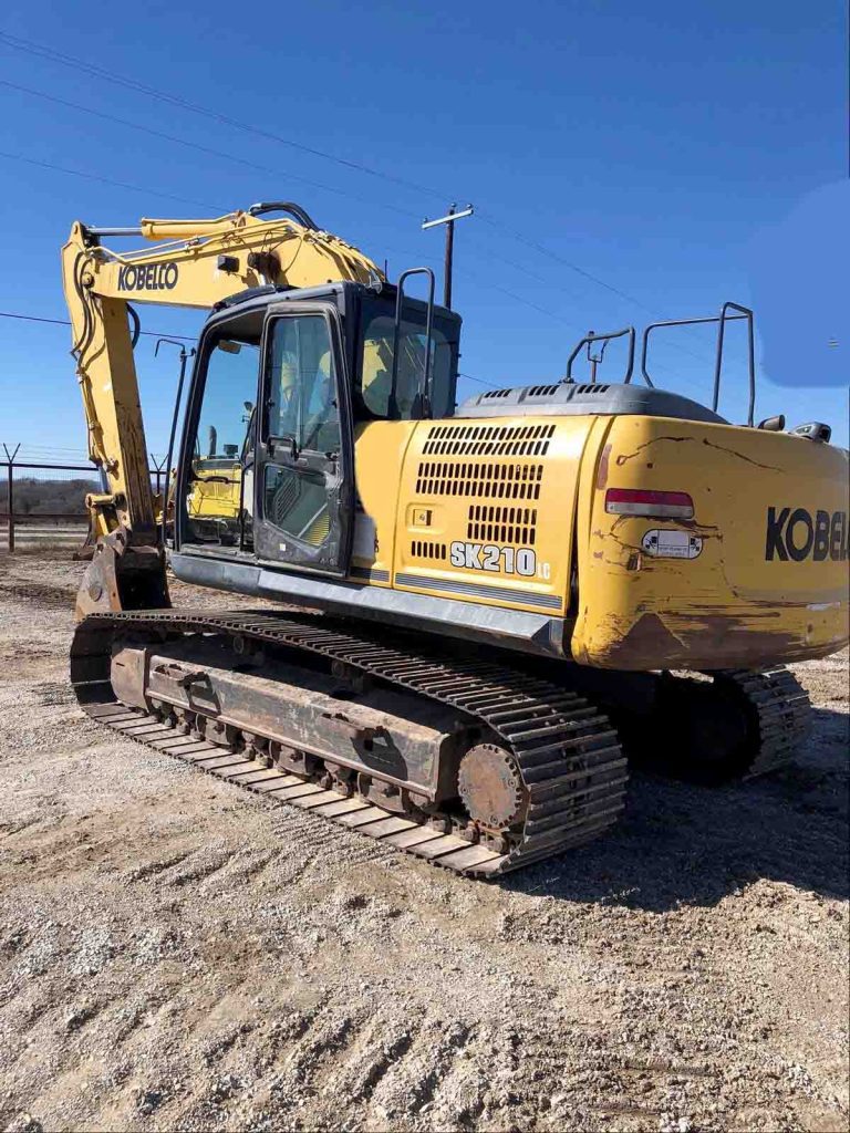 2016 Kobelco SK210LC-9 excavator rear view.