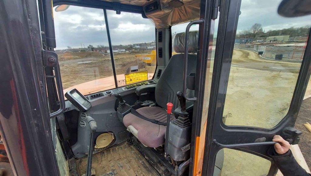 2021 Doosan DX85R Cab