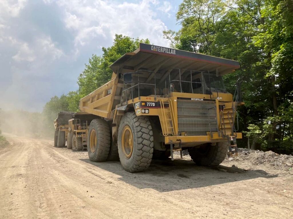 Used CAT 777D Trucks front view