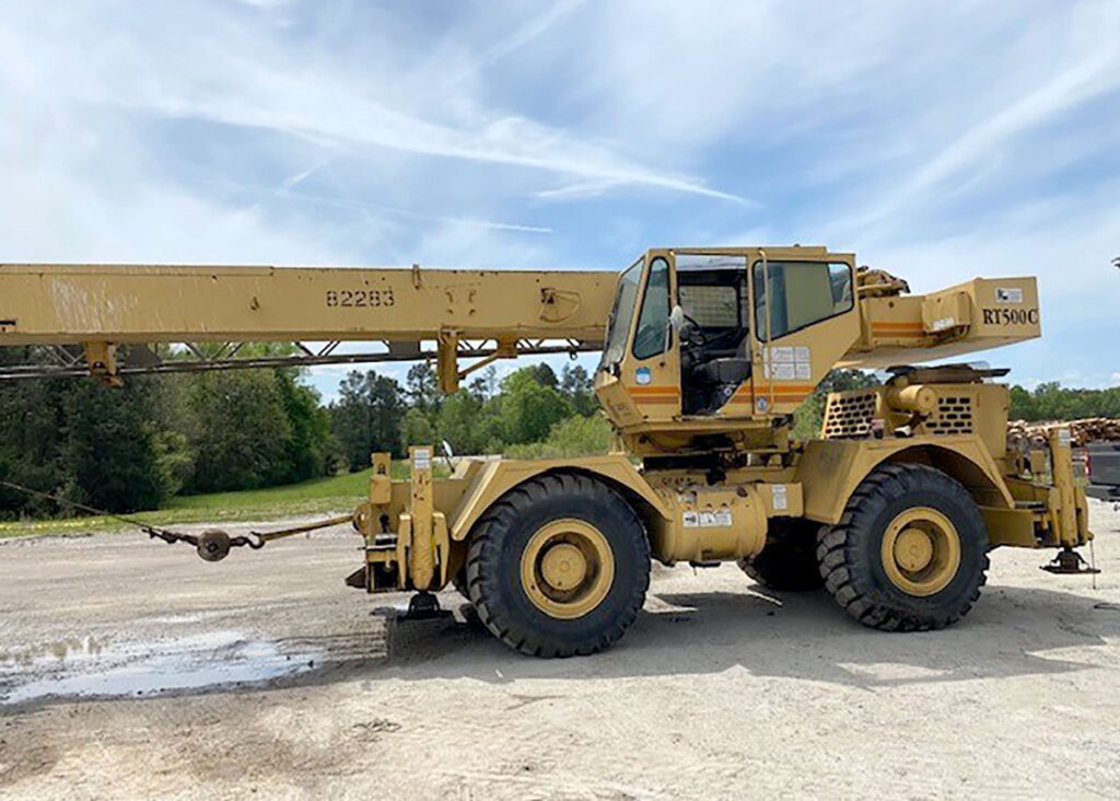 1995 Grove RT528C left side view