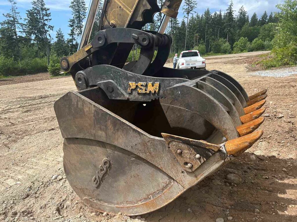 Komatsu PC490LC-11 Excavator bucket