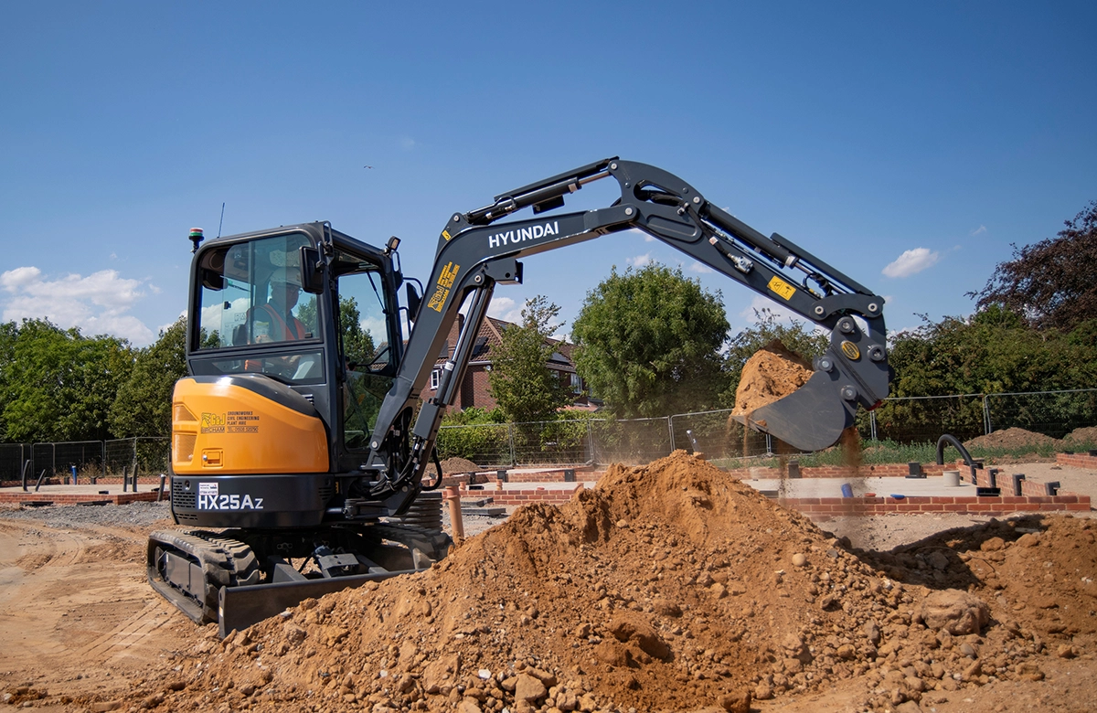 G&J Bircham Building With Two Hyundai HX25AZ Minis