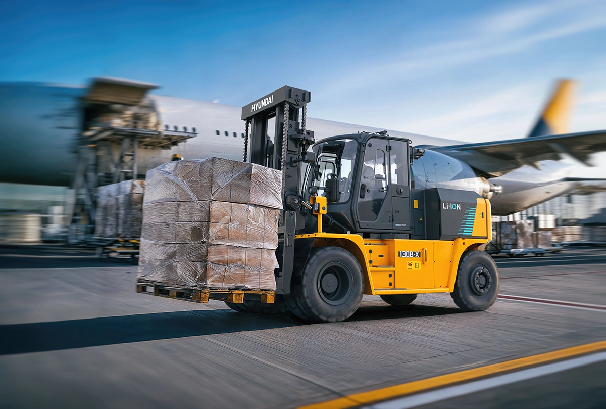 Hyundai Material Handling Completes 4-18 Tonne High-Voltage Electric Forklift Range