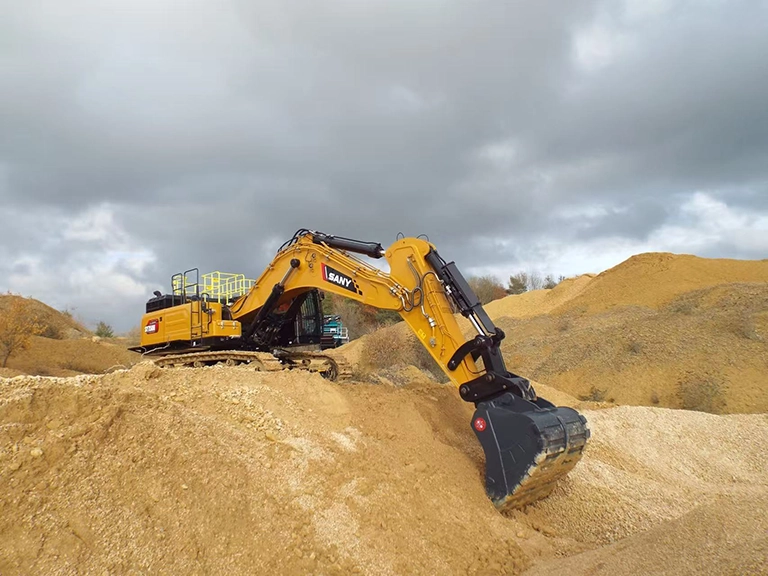 SANY UK is delighted to announce the sale and delivery of its first 80-tonne excavator in the UK