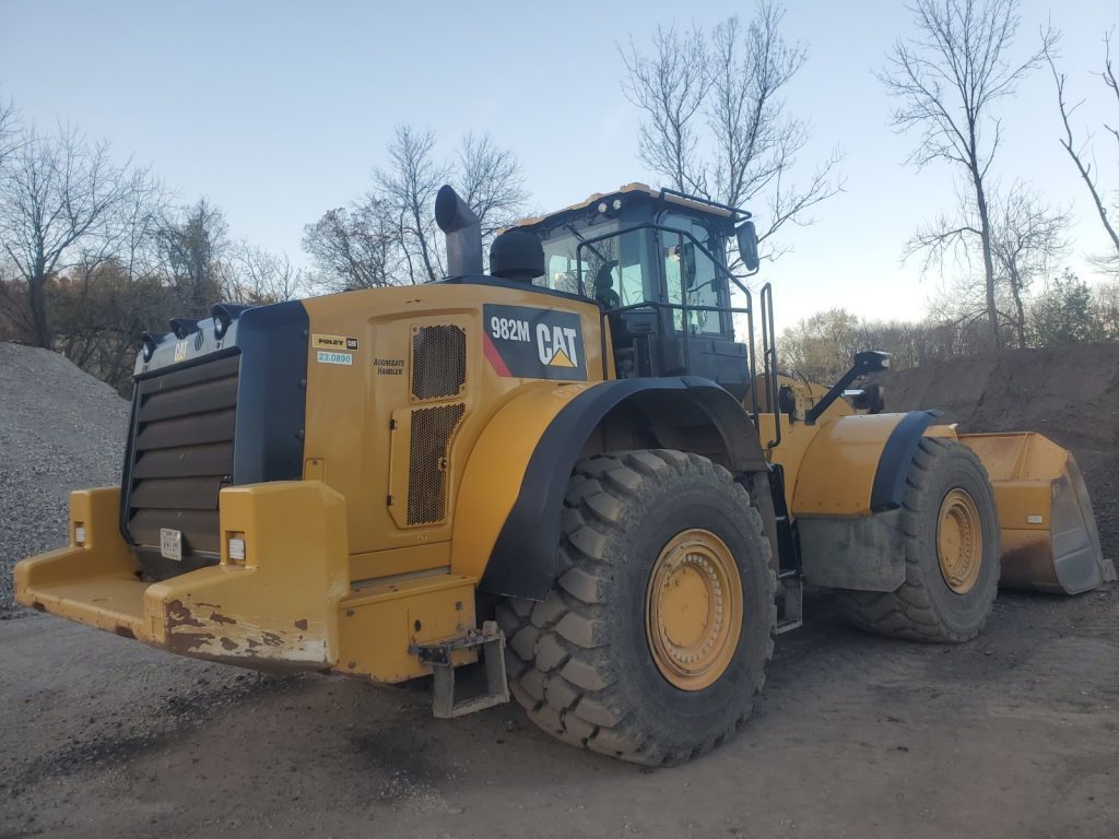2016 CAT 982M Wheel Loader - Material Handler right rear view.